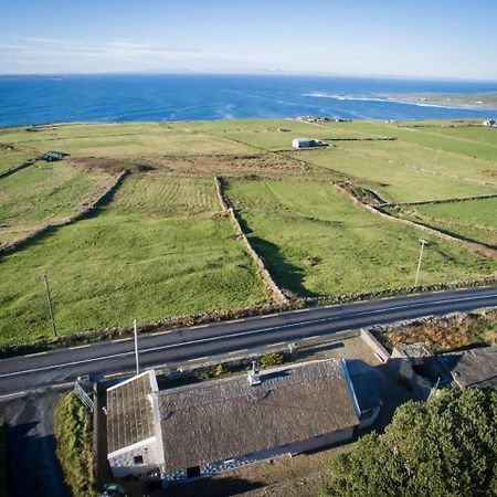 Storytellers Cottage Ballycotteen 外观 照片